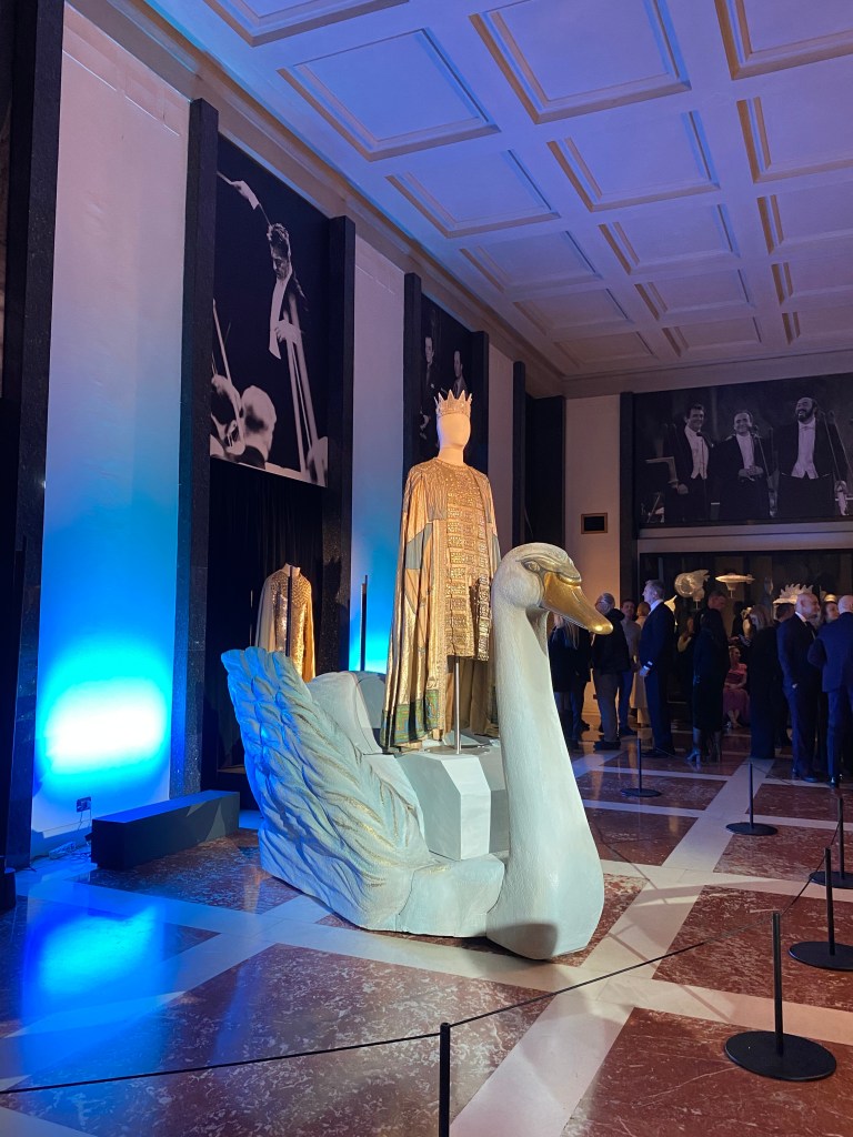 A sculpture of a swan and a knight to illustrate the arrival of Lohengrin. The sculptures are exhibited at the opening night of Lohengrin at Rome Opera House.